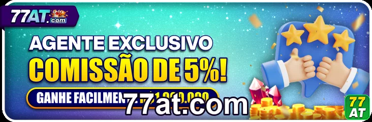 Jogador feliz fazendo depósitos pequenos em cassino